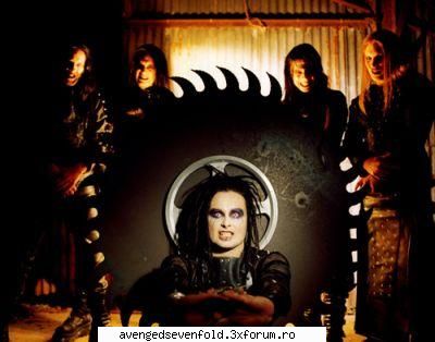 imi place mult poza asta cradle of filth