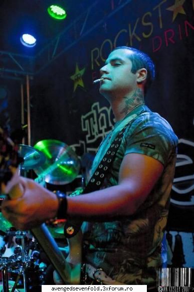 johny q tigara in cool johnny christ picts
