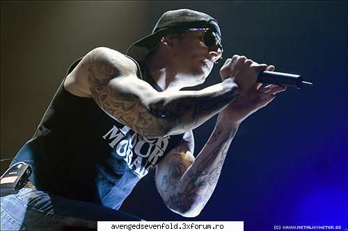 m.shadows picts hottie....