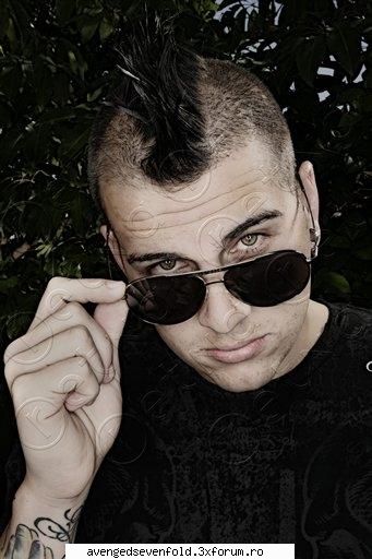 M.Shadows picts - mama ce ochi mumoshi are - M.Shadows