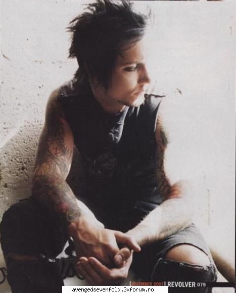 Synyster Gates picts - sa fie sanatos si sa cante..asta conteaza pana la - Synyster Gates