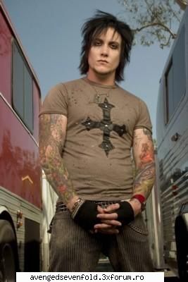 Synyster Gates picts - we love him.........he's so sweet - Synyster Gates