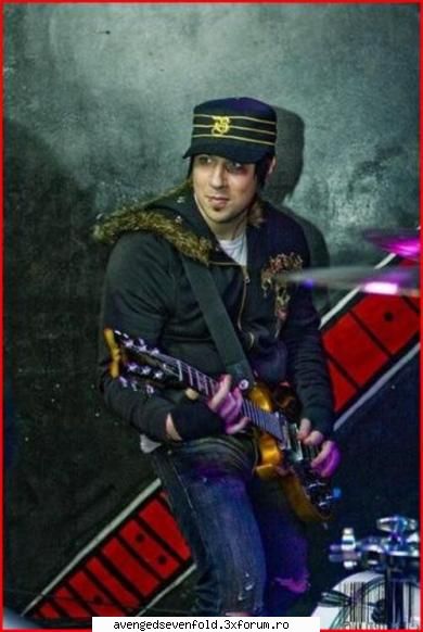 Zacky Vengeance picts - zacky are ochiul drept vanat......oare q cn s-a - Zacky Veangeance
