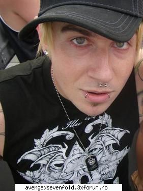 Zacky Vengeance picts - ahm...ce ziceti de Zacky blond ? ..mie imi place - Zacky Veangeance