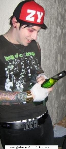 Zacky Vengeance picts - beer??uuh...perfect :) - Zacky Veangeance