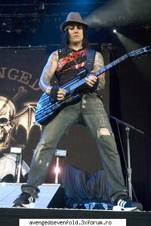 about the lead guitarist dupa mine printre primii chitaristi ever&nbsp;