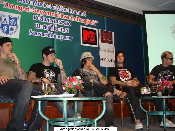 poze cu A7X - poza din august 15... :) - Despre A7X