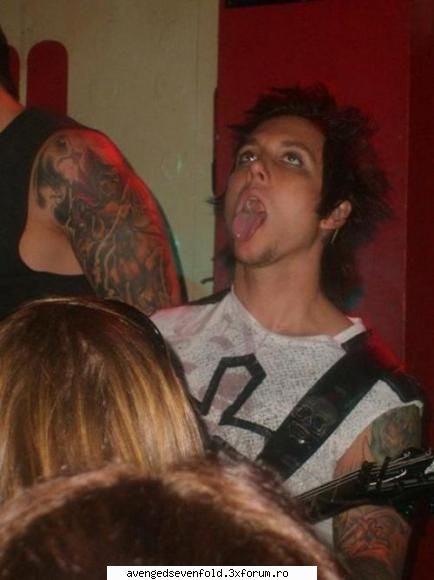 poze funny cu A7X - black*heart - Despre A7X