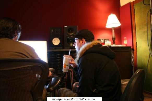 poze funny cu A7X - matt q milkshakeu' :) - Despre A7X