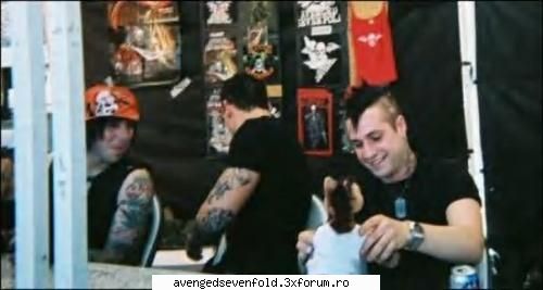 poze funny cu A7X - black*heart - Despre A7X