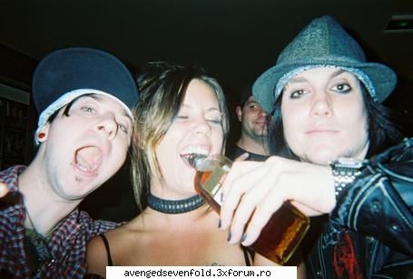 poze funny cu A7X - diana7x - Despre A7X