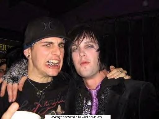 poze funny cu A7X - sweet vengeance6661 - Despre A7X