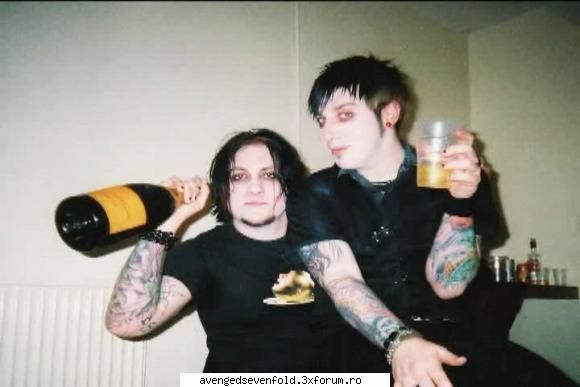 poze funny cu A7X - plagued_love - Despre A7X